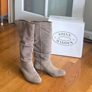 Steve Madden Taupe Suede Slouchy Boots (Pondrosa)